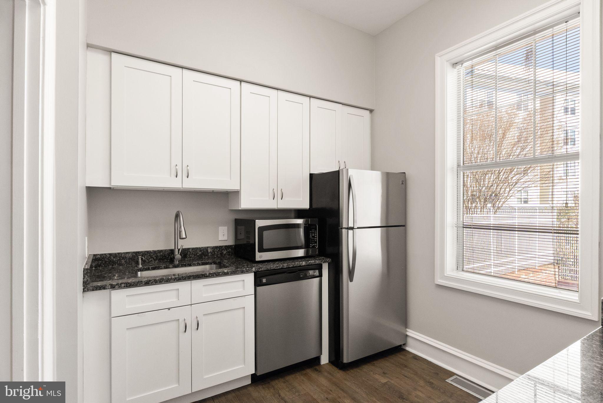 LILLIAN COURT AT TYSONS 11 - Residential