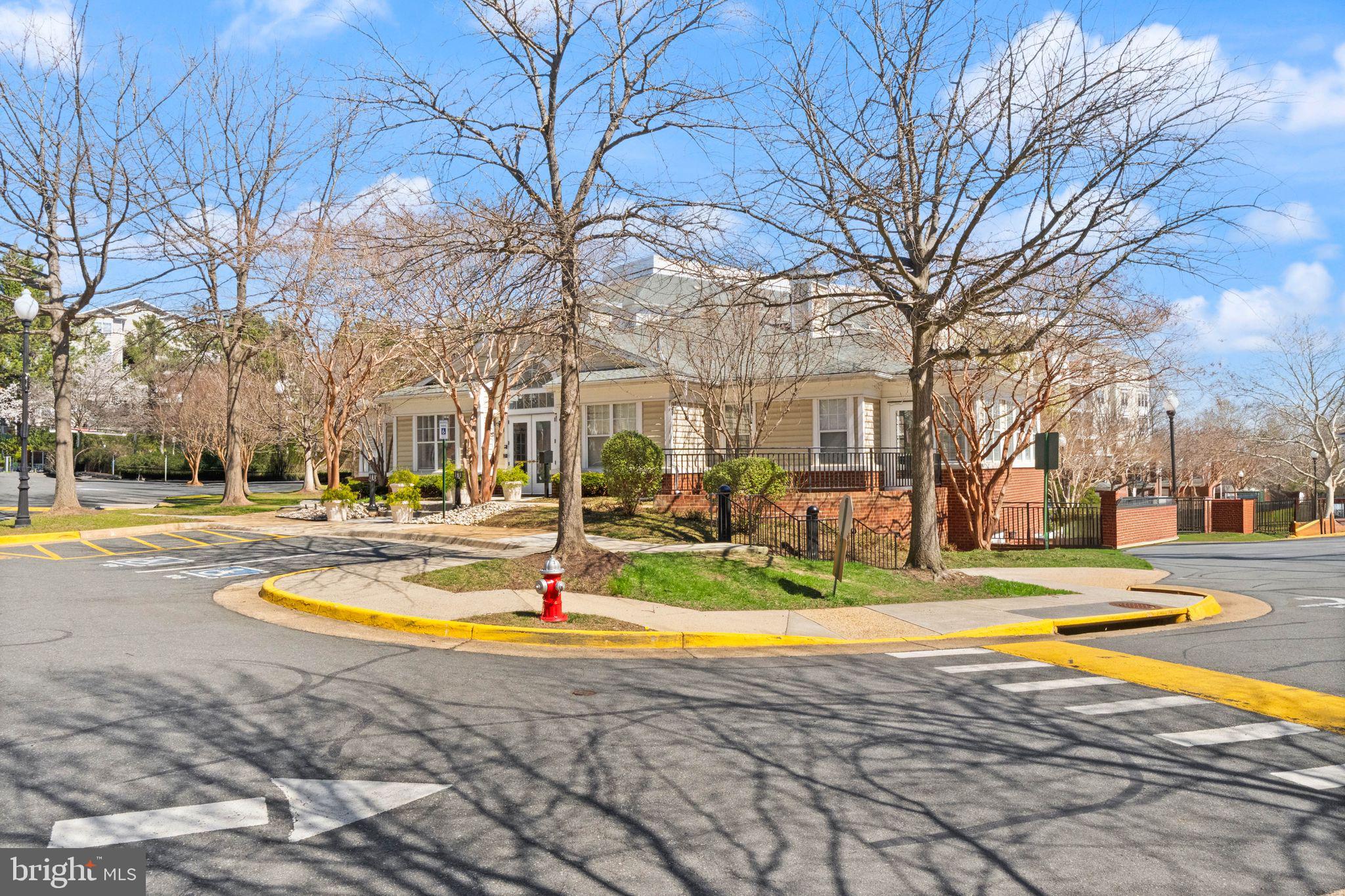 LILLIAN COURT AT TYSONS 11 - Residential