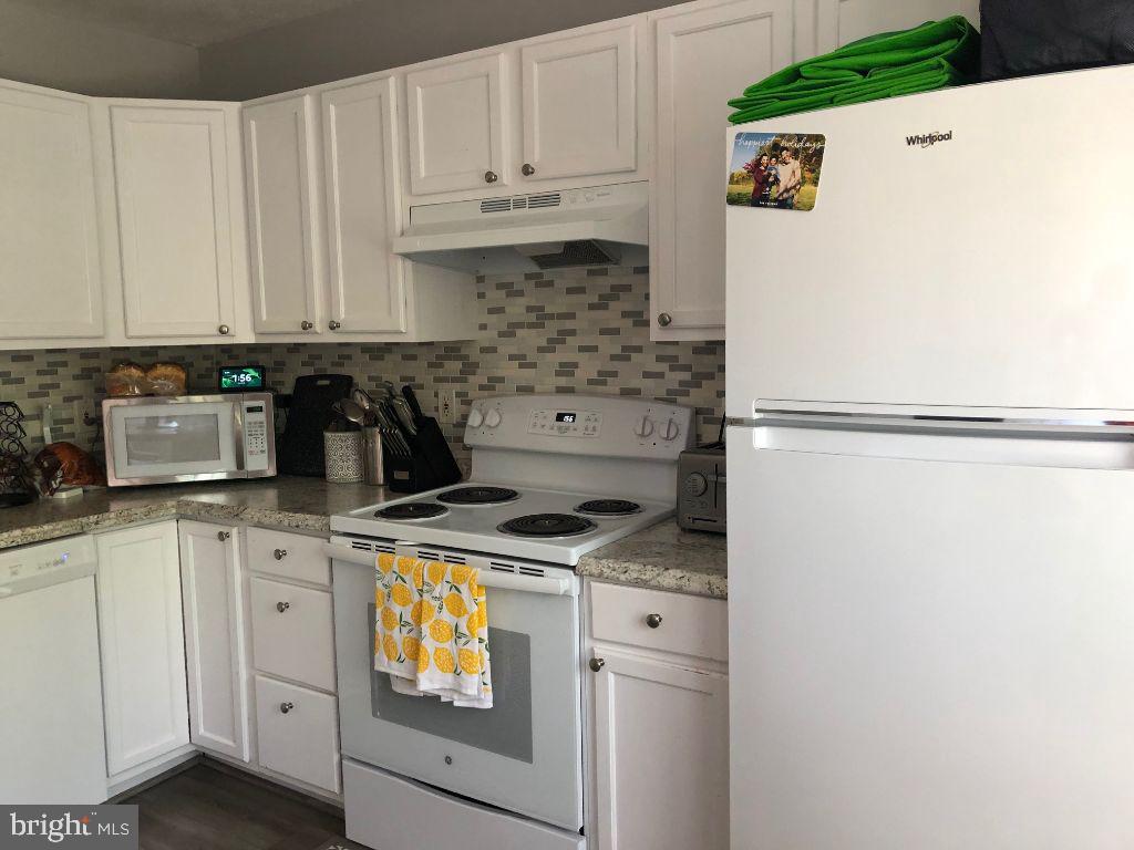 COVENTRY CREEK - Residential Lease