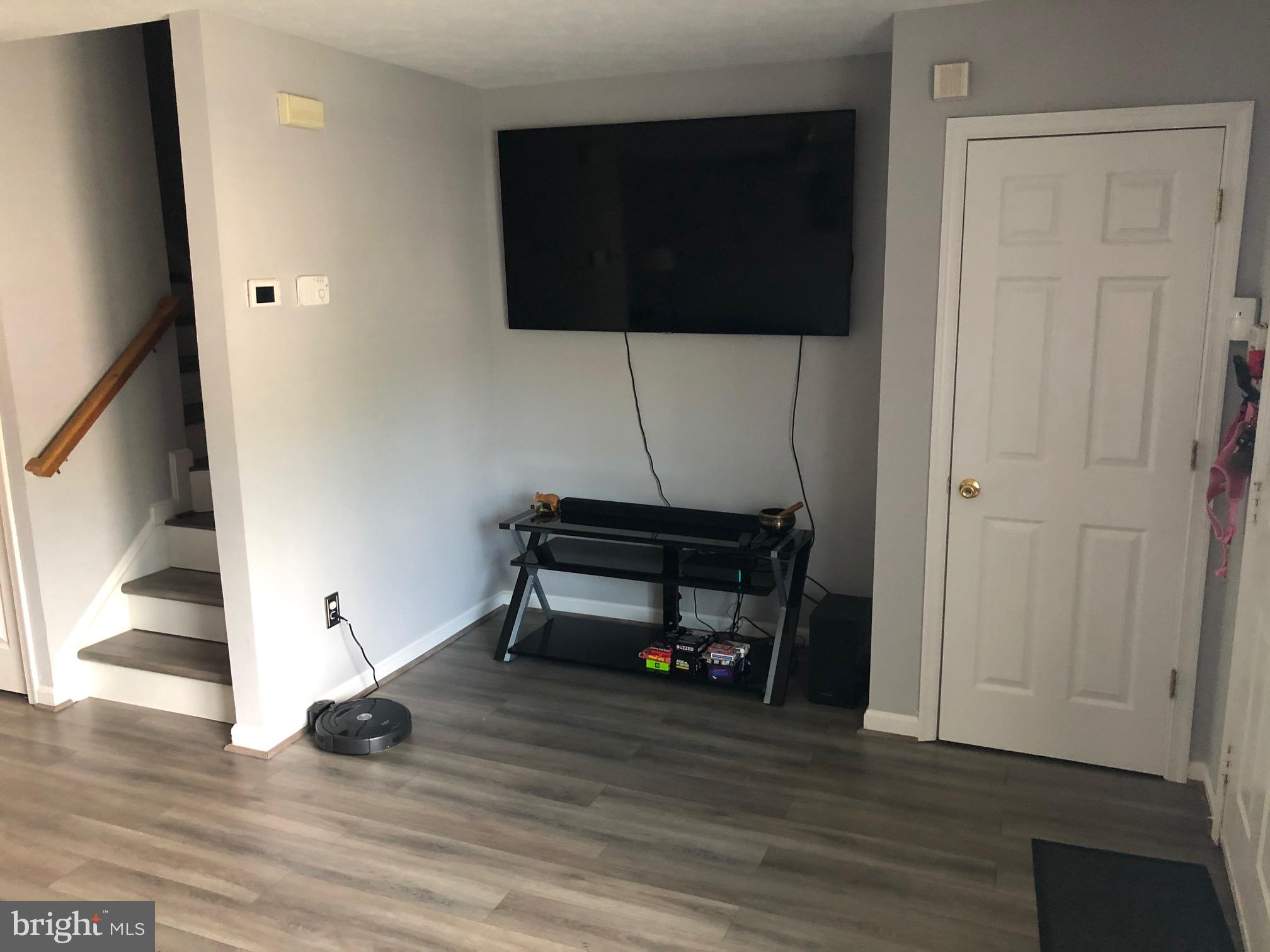 COVENTRY CREEK - Residential Lease