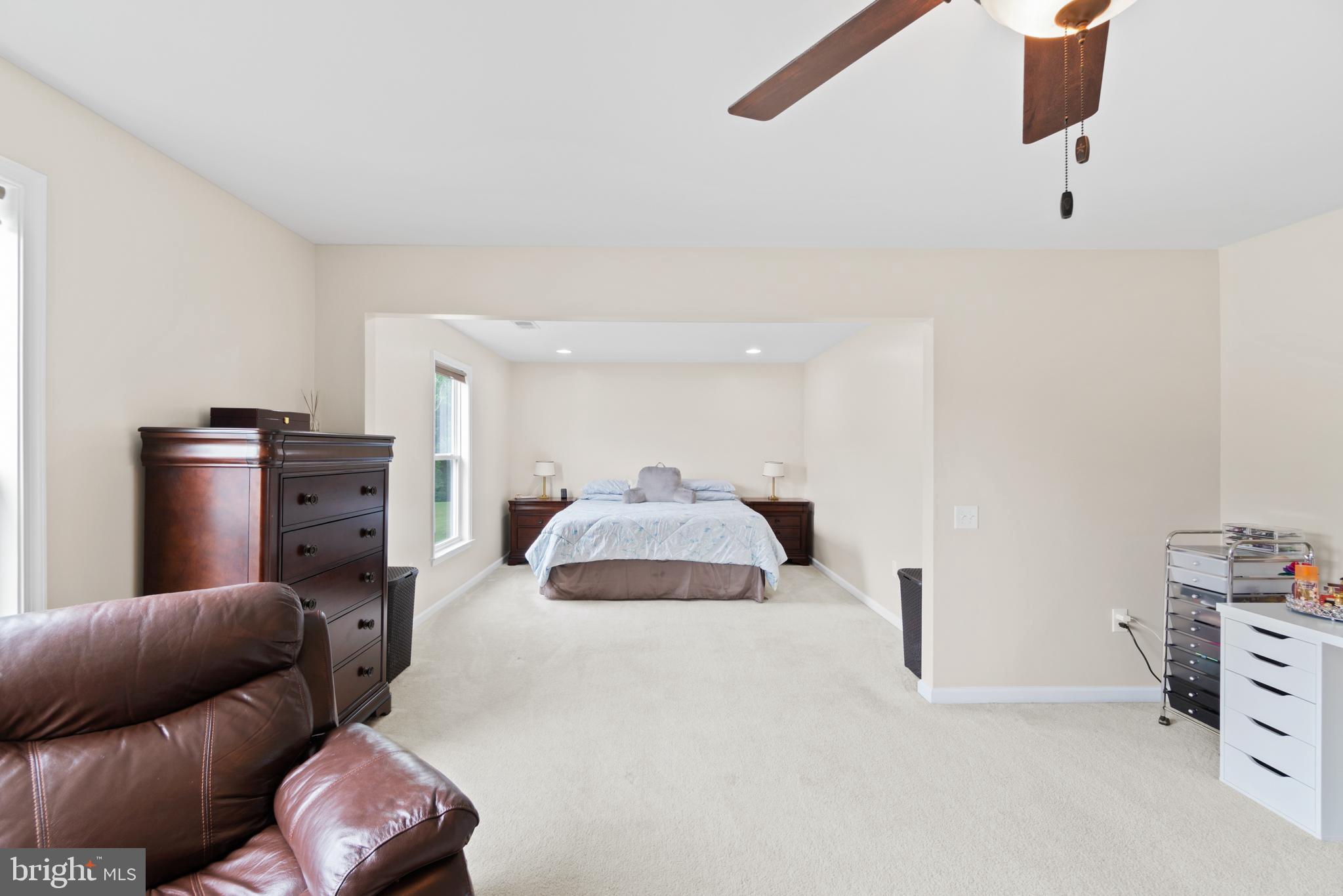 STAFFORD LAKES VILLAGE - Residential