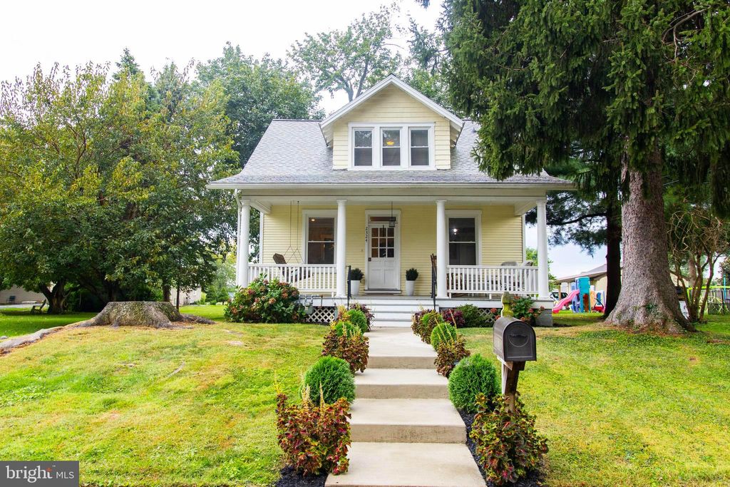Photo of 2324 Wood Street, LANCASTER, PA 17603 (MLS # PALA2076810)