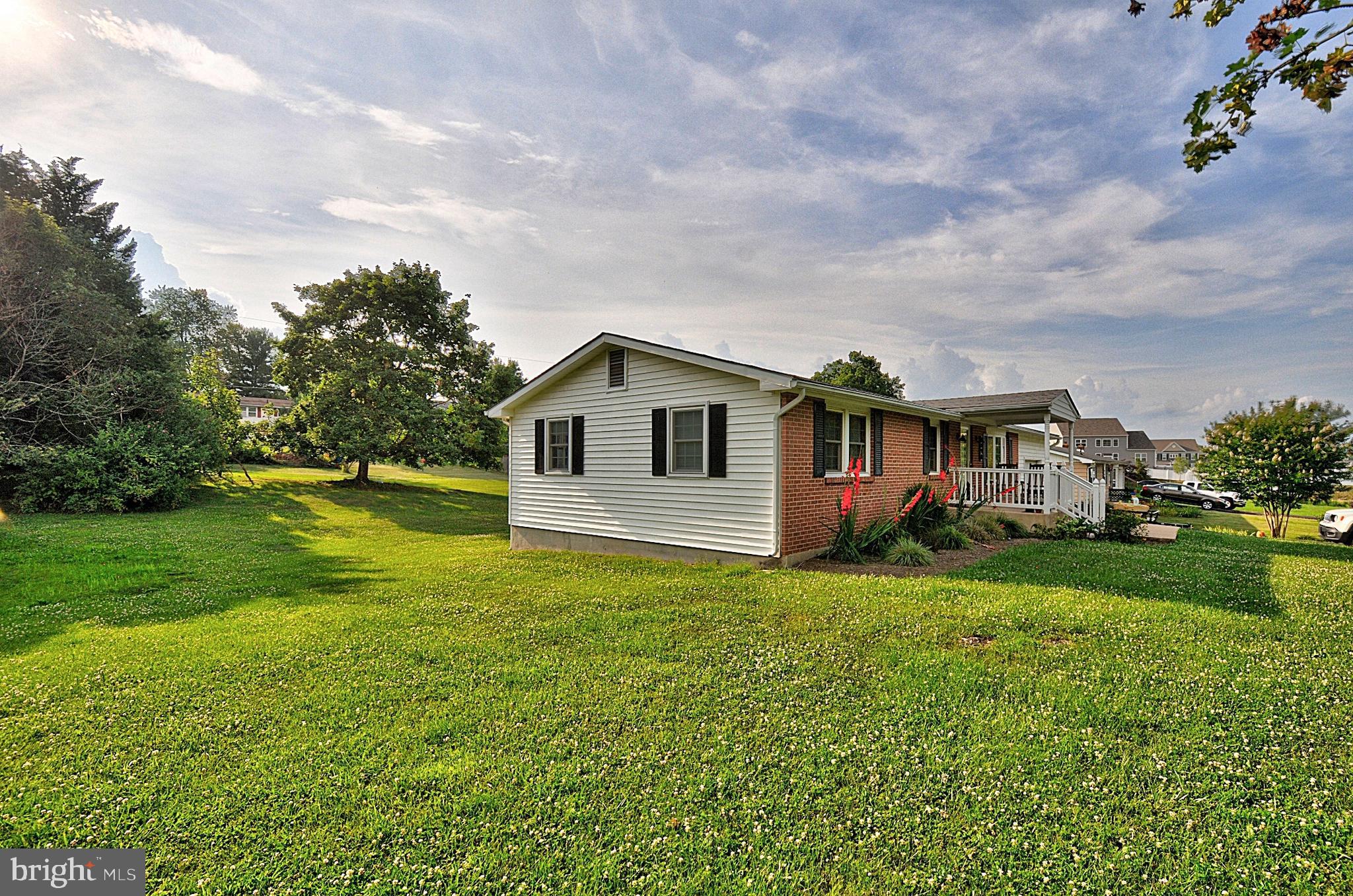 WALNUT GROVE - Residential