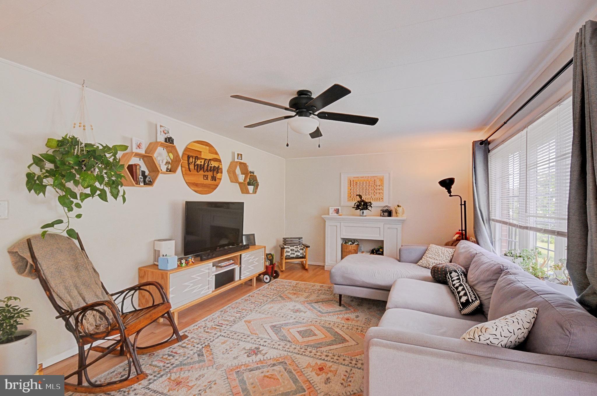 WALNUT GROVE - Residential