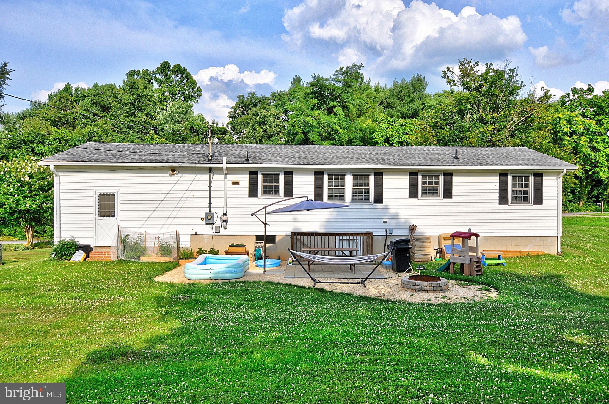 WALNUT GROVE - Residential