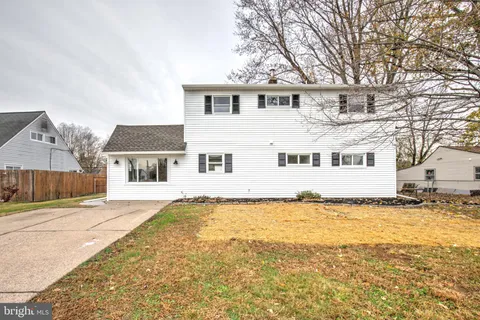 31 Nature Lane, Levittown, PA MLS: PABU2109202