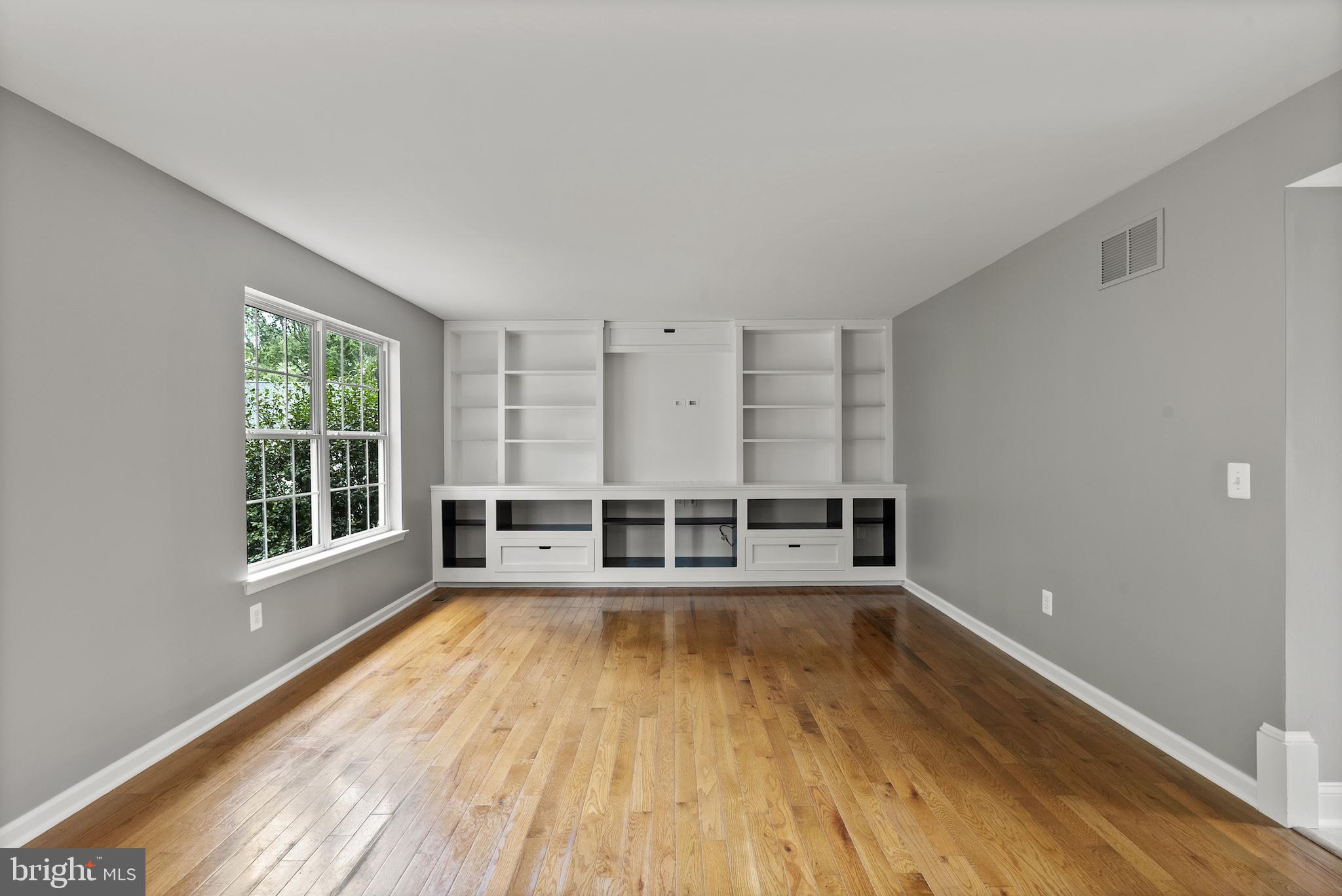 ALMA SMITH - Residential