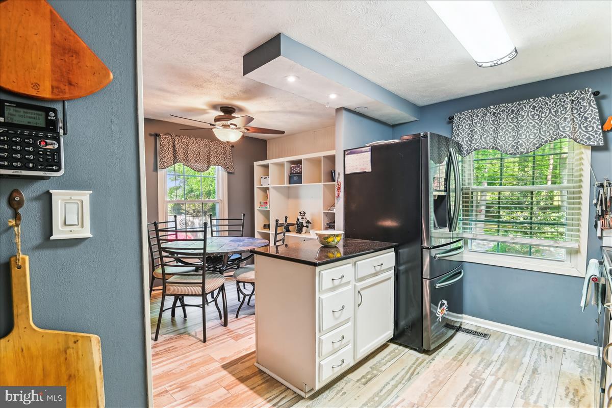 BAY HILLS - Residential