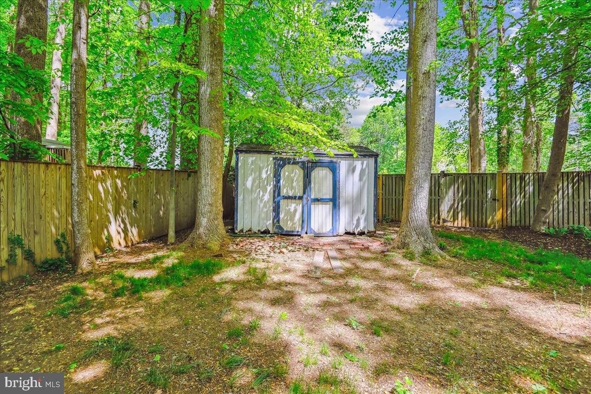 BAY HILLS - Residential