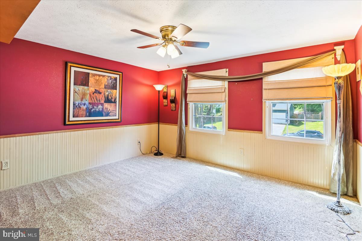 BAY HILLS - Residential