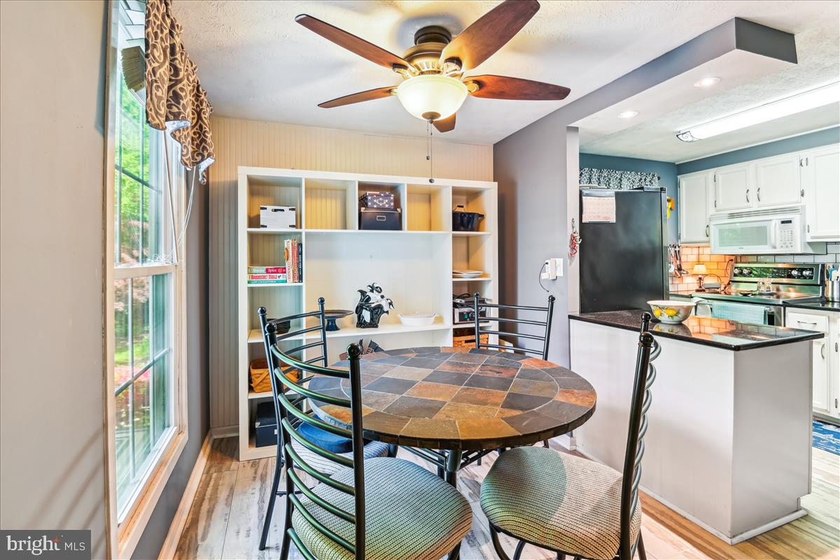 BAY HILLS - Residential