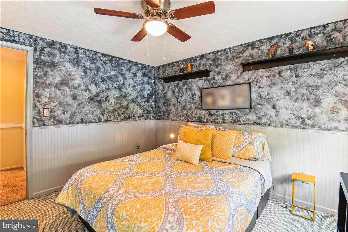 BAY HILLS - Residential