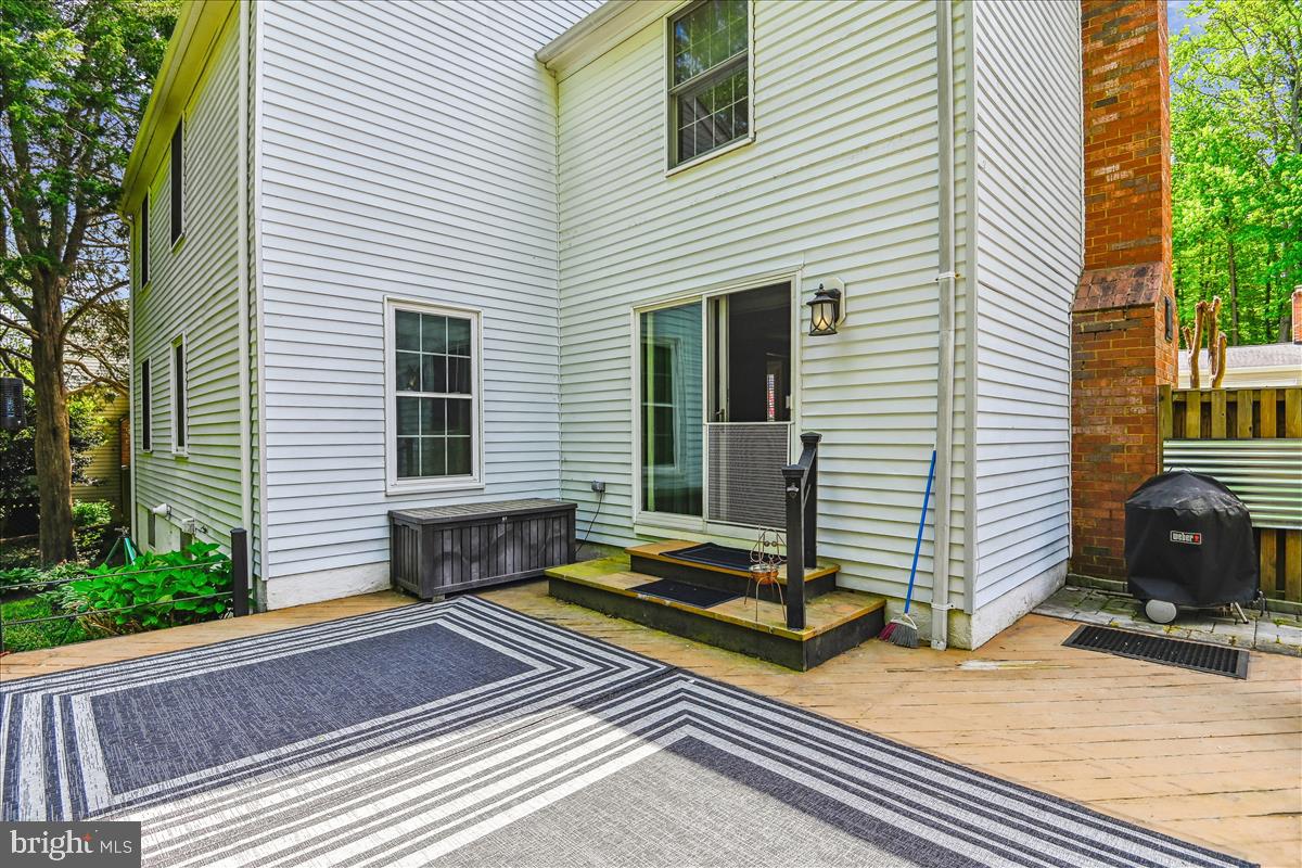 BAY HILLS - Residential