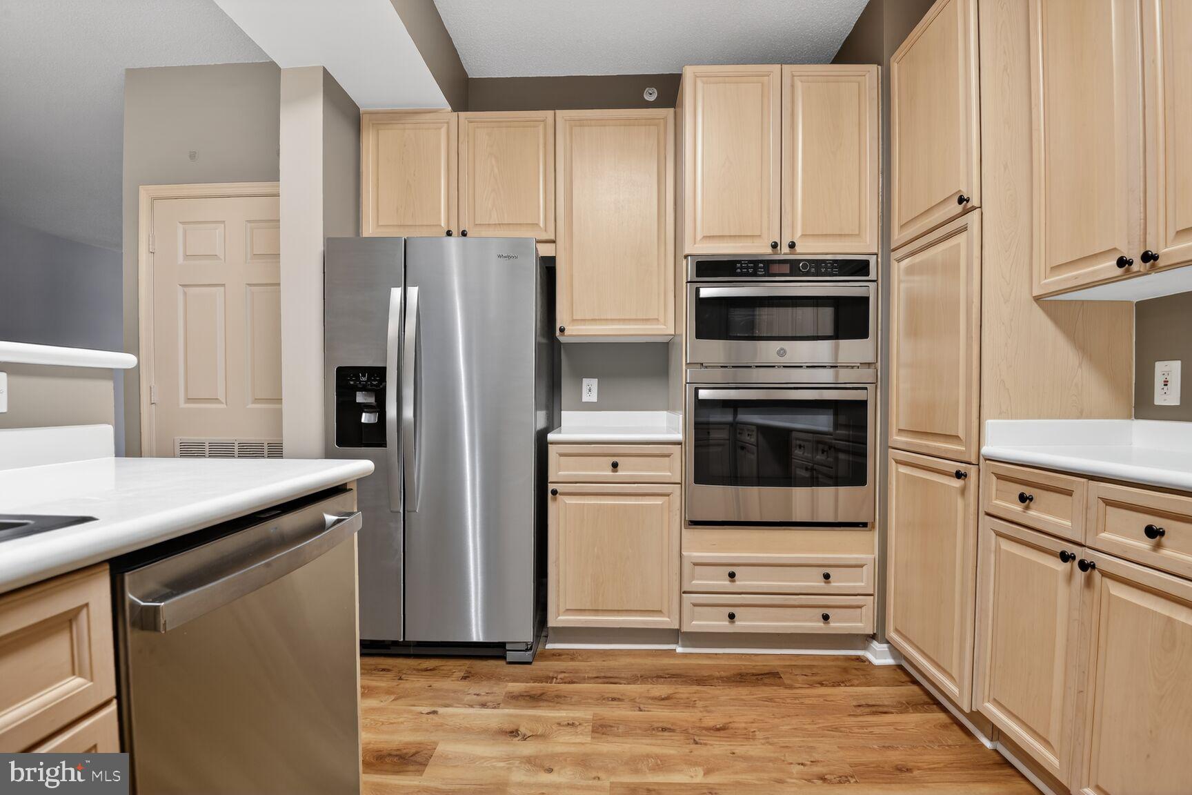 MAGNOLIAS AT LANSDOWNE WOODS - Residential