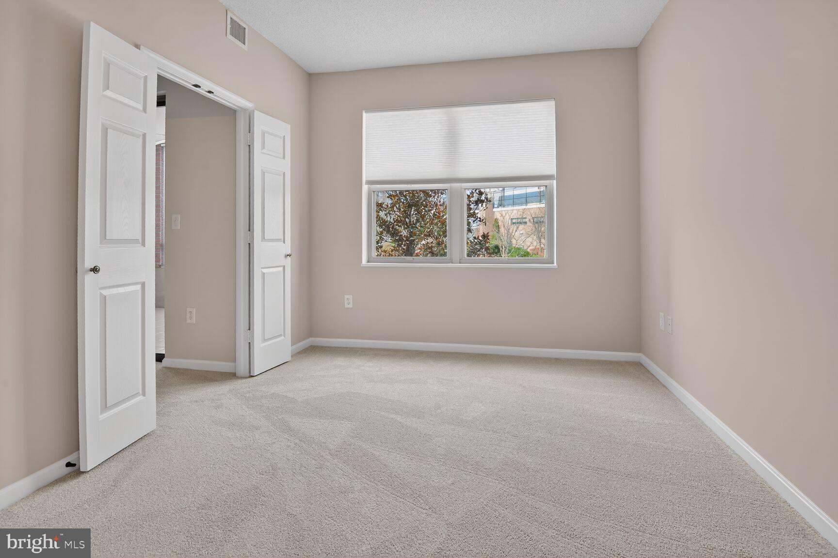 MAGNOLIAS AT LANSDOWNE WOODS - Residential