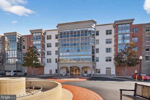 Condo For Sale - 19360 Magnolia Grove Square #108<br/> LEESBURG, VA 20176
