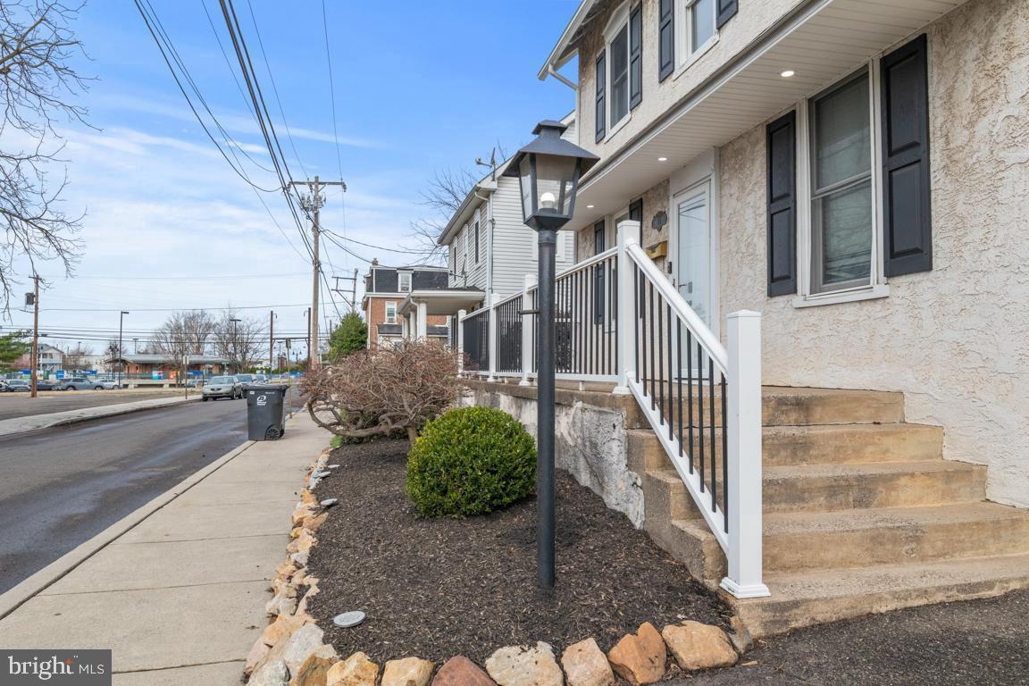115 S 6TH STREET