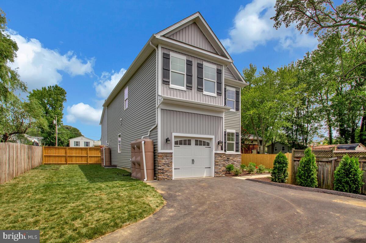 SELBY ON THE BAY - Residential