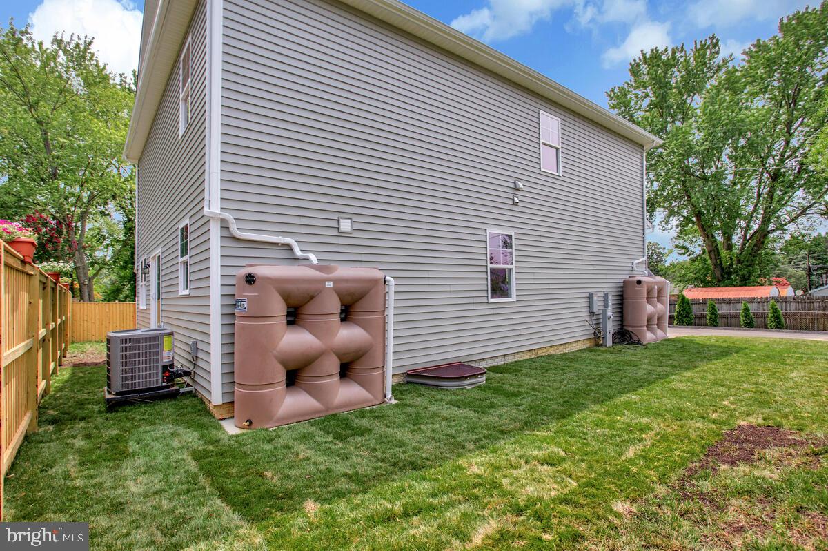 SELBY ON THE BAY - Residential