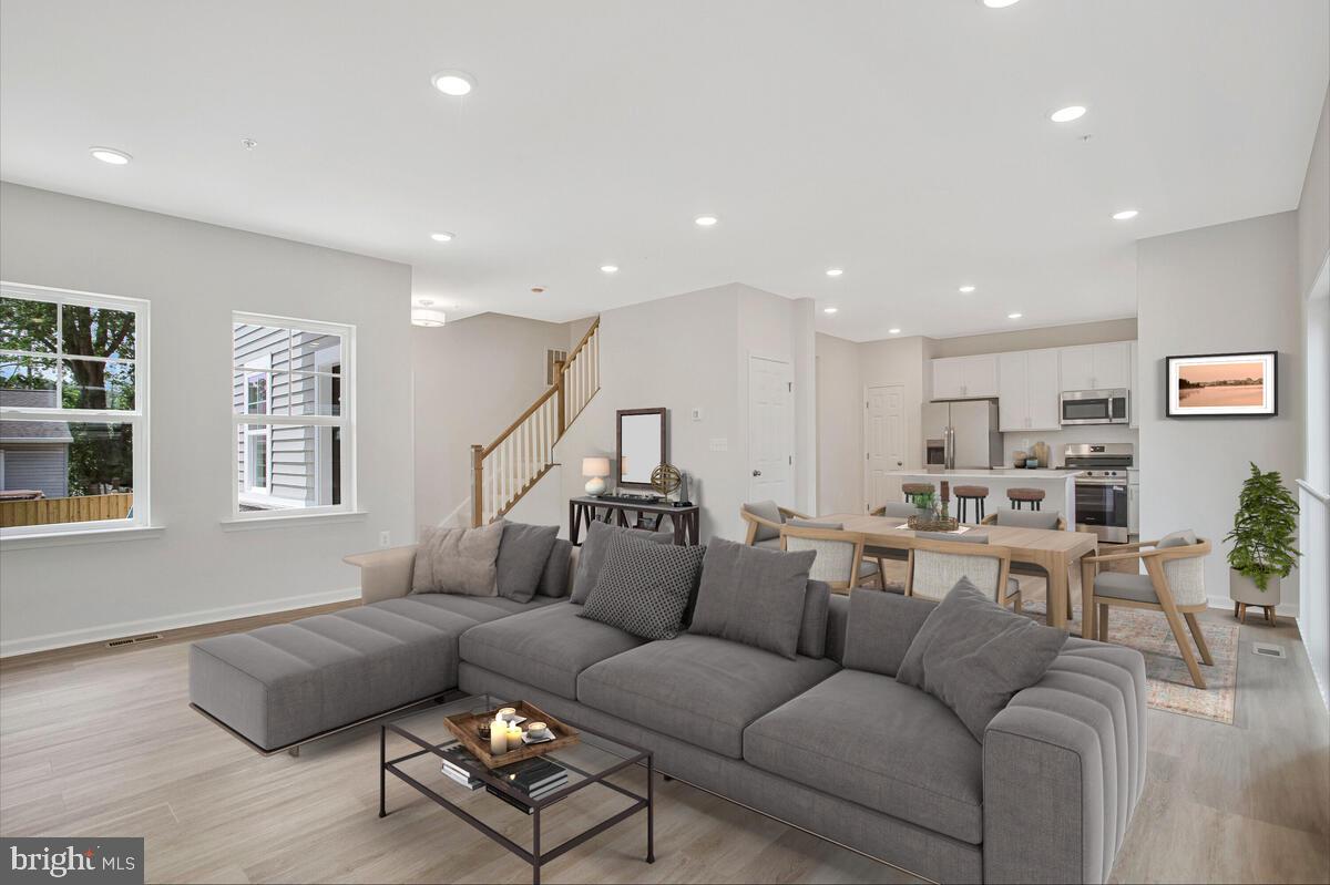 SELBY ON THE BAY - Residential