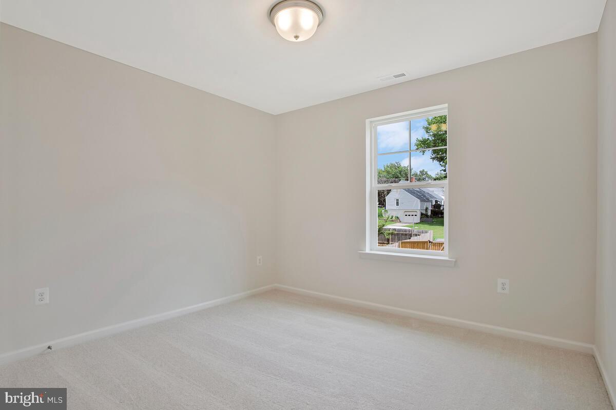 SELBY ON THE BAY - Residential