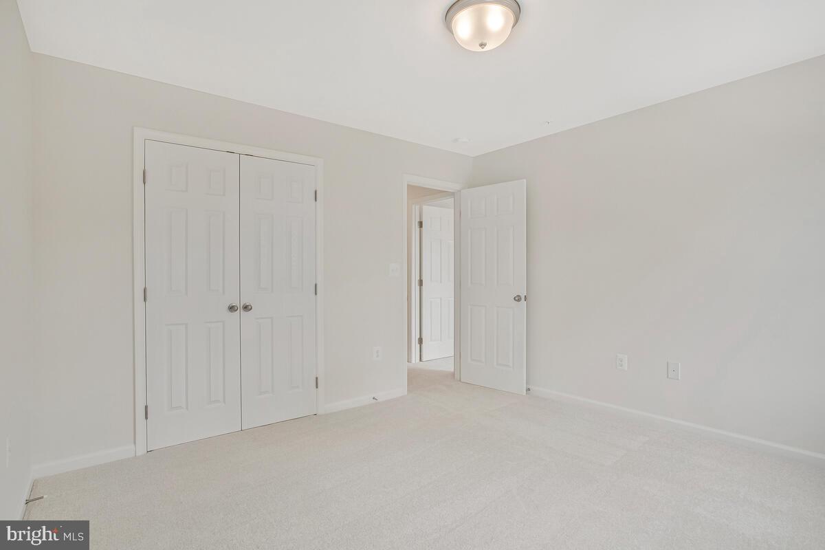 SELBY ON THE BAY - Residential