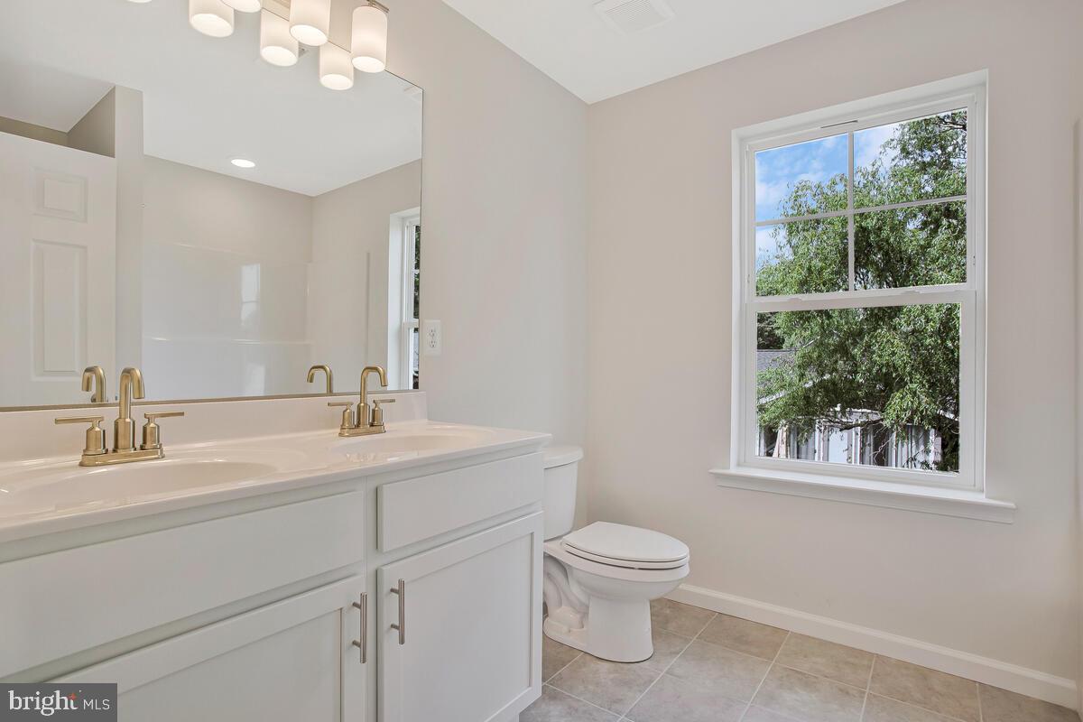 SELBY ON THE BAY - Residential