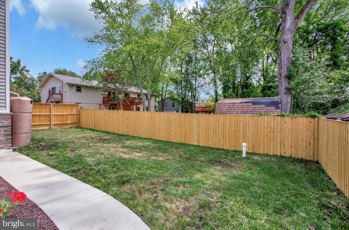 SELBY ON THE BAY - Residential