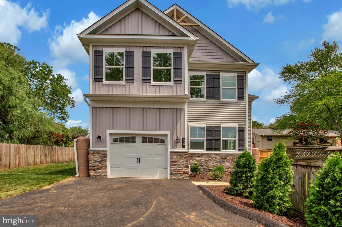 BRAND NEW CONSTRUCTION -FULLY COMPLETED AND MOVE-IN READY!
This beautifully designed home offers a perfect blend of modern comfort and stylish details. Step inside to experience an open floor plan that creates a spacious and inviting atmosphere, ideal for both daily living and entertaining. The heart of the home is the kitchen, featuring stainless steel appliances and an expansive 18-inch overhang kitchen island, perfect for casual meals or entertaining guests. Bathroom faucets have been updated as well as the shower wall tile in the primary bathroom. The unfinished basement comes with a rough-in, offering endless possibilities for customization to suit your needs, whether you envision additional living space or a home theater.
The decorative garage offers a touch of sophistication, with a stone accent design that extends up to the bottom of the windows, giving the home a unique, upscale look.
Don’t miss the opportunity to make it yours!