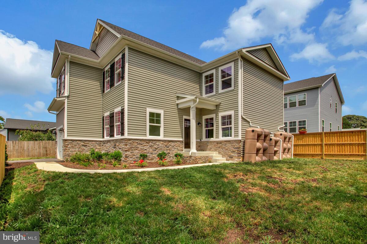 SELBY ON THE BAY - Residential