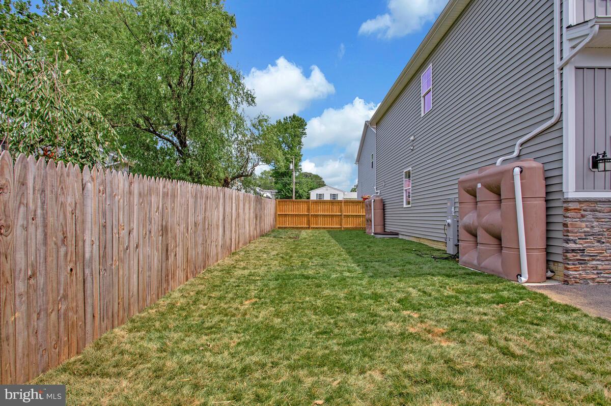 SELBY ON THE BAY - Residential