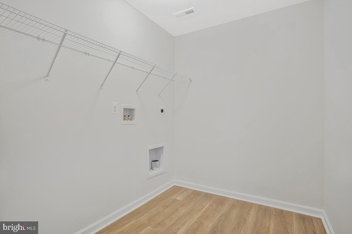 SELBY ON THE BAY - Residential