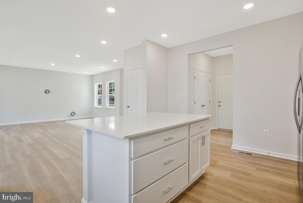 SELBY ON THE BAY - Residential