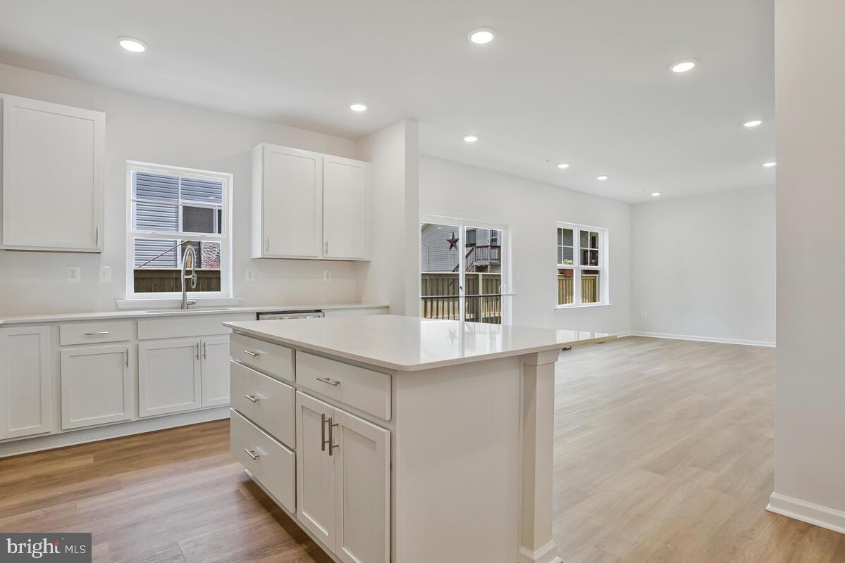 SELBY ON THE BAY - Residential