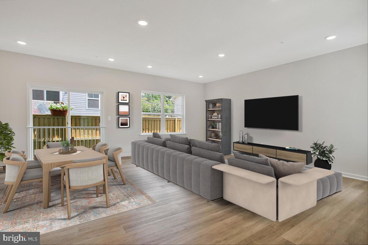 SELBY ON THE BAY - Residential