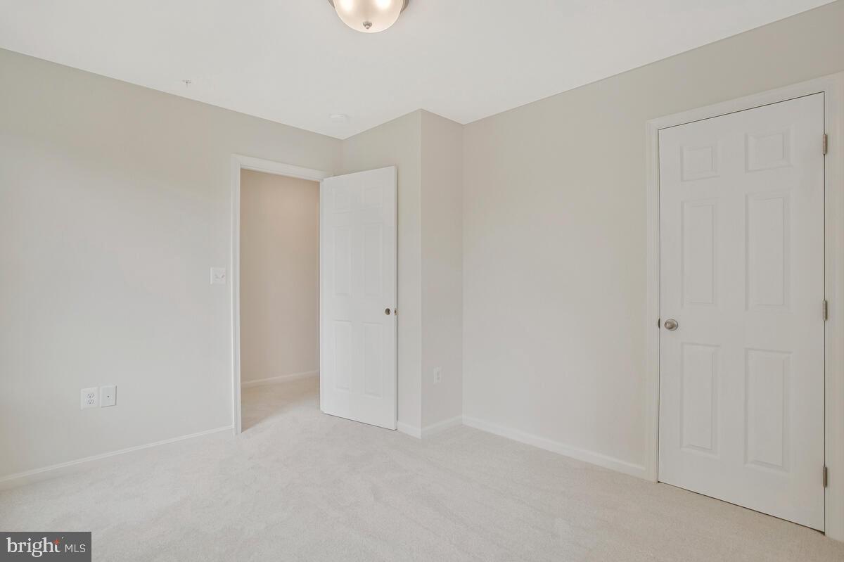 SELBY ON THE BAY - Residential