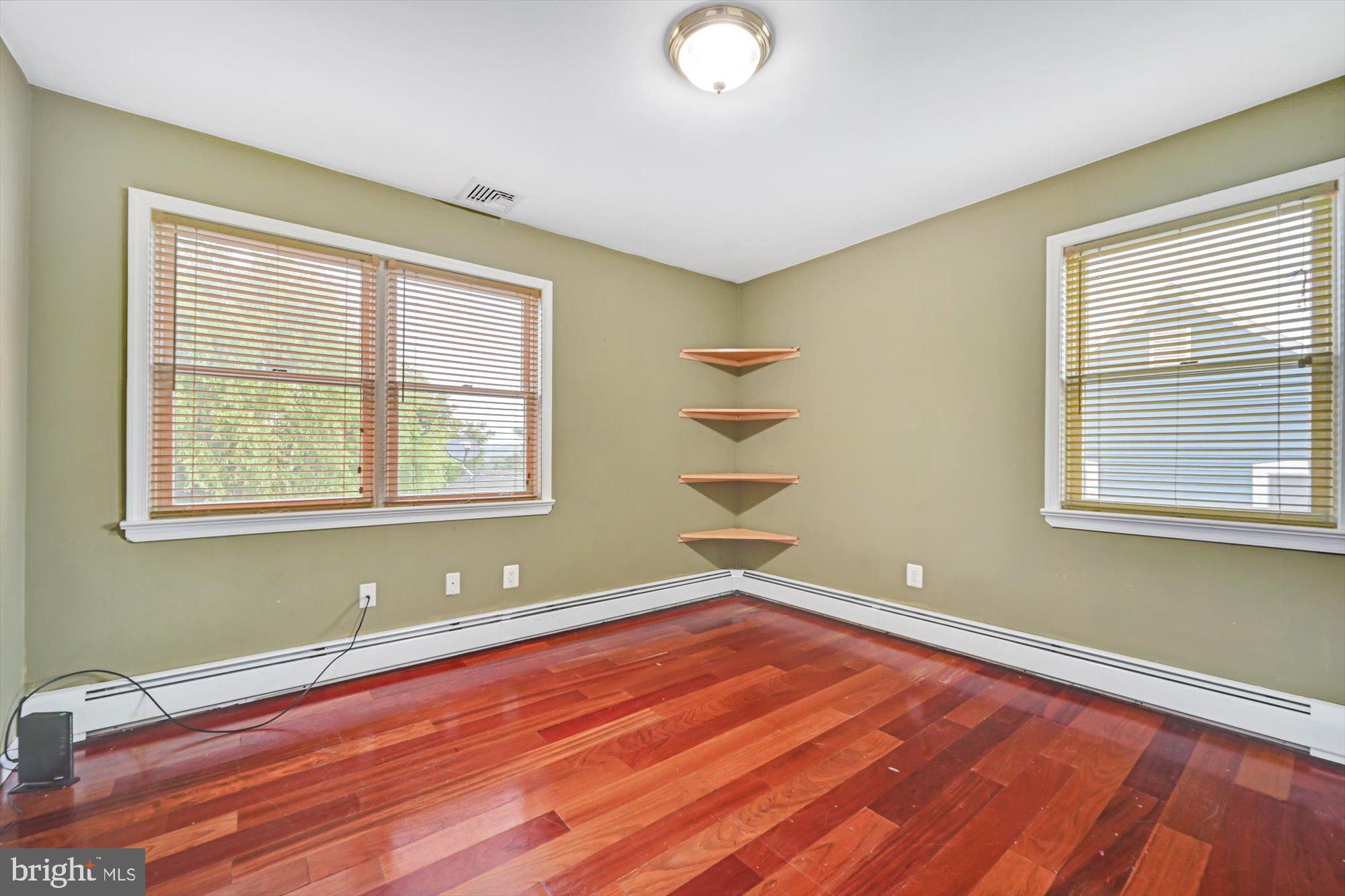 BELMONT HILLS - Residential