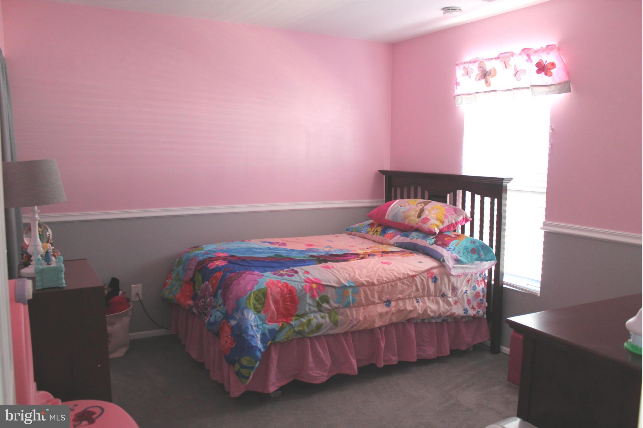 BURNT OAKS - Residential