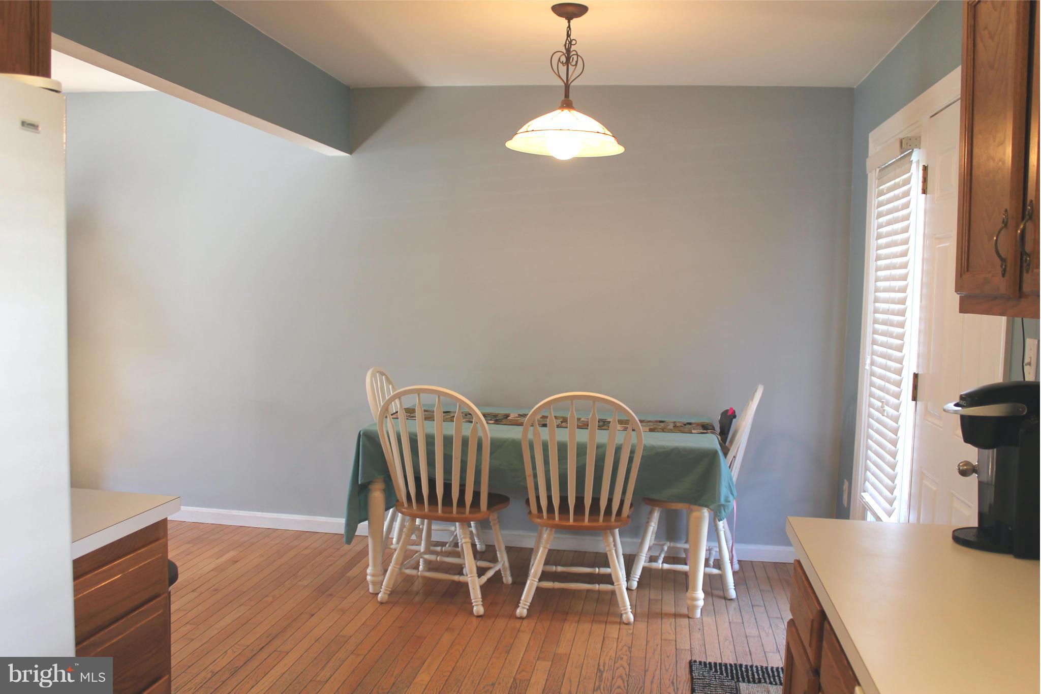 BURNT OAKS - Residential