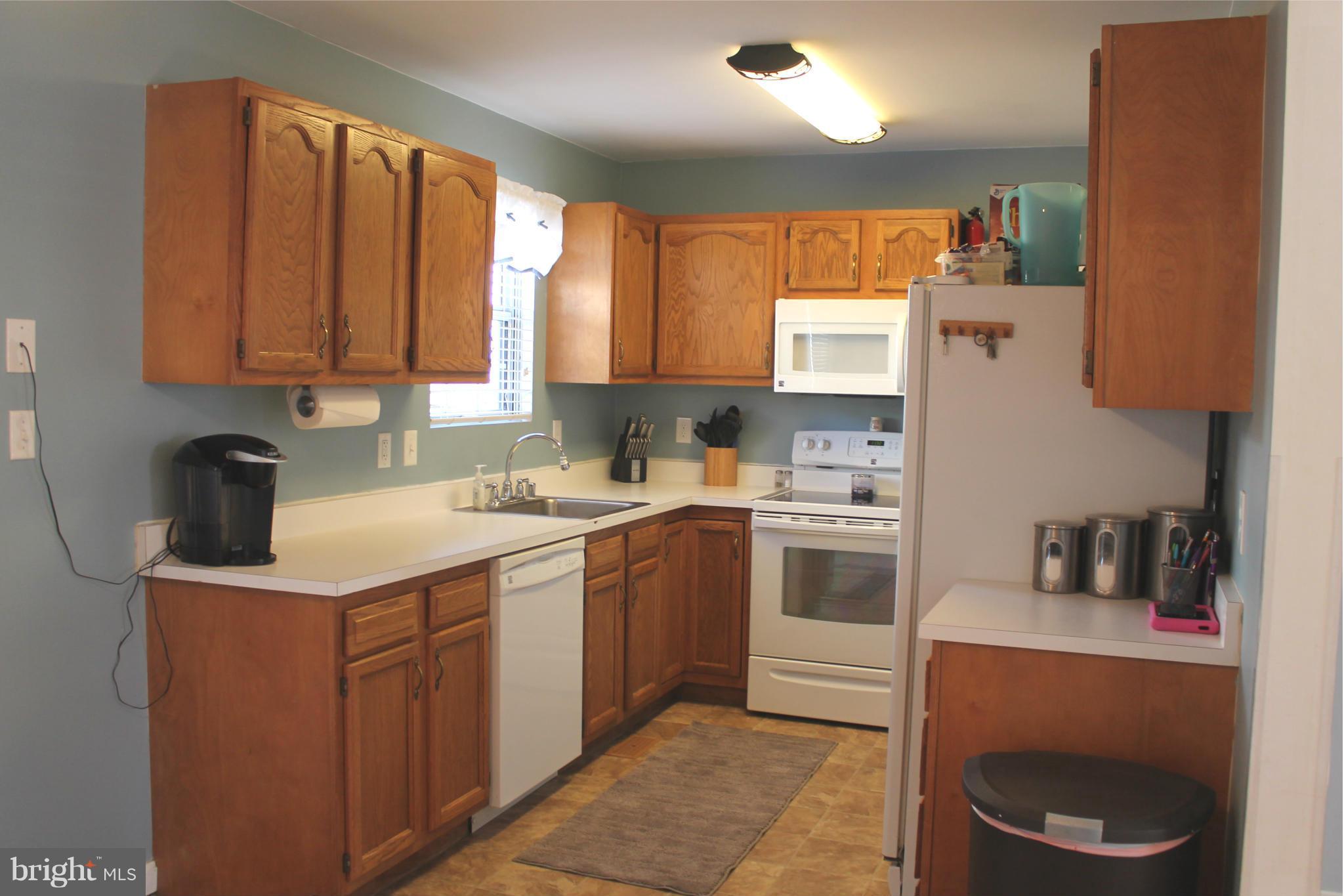 BURNT OAKS - Residential