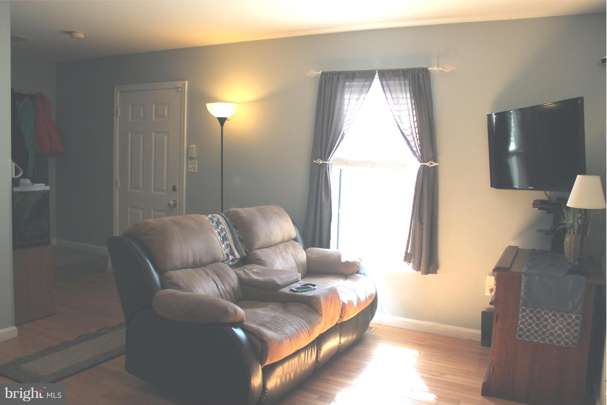 BURNT OAKS - Residential