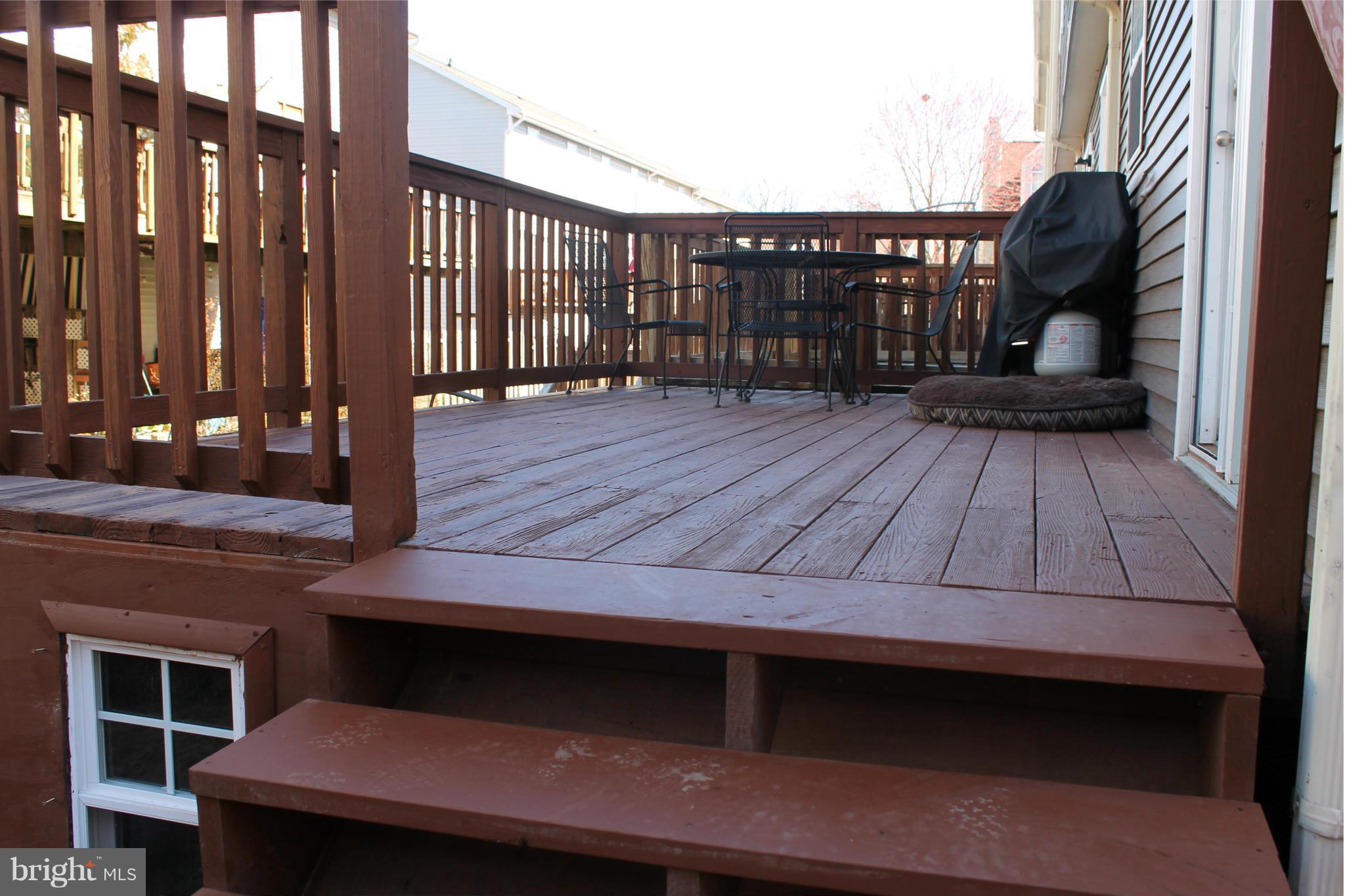 BURNT OAKS - Residential