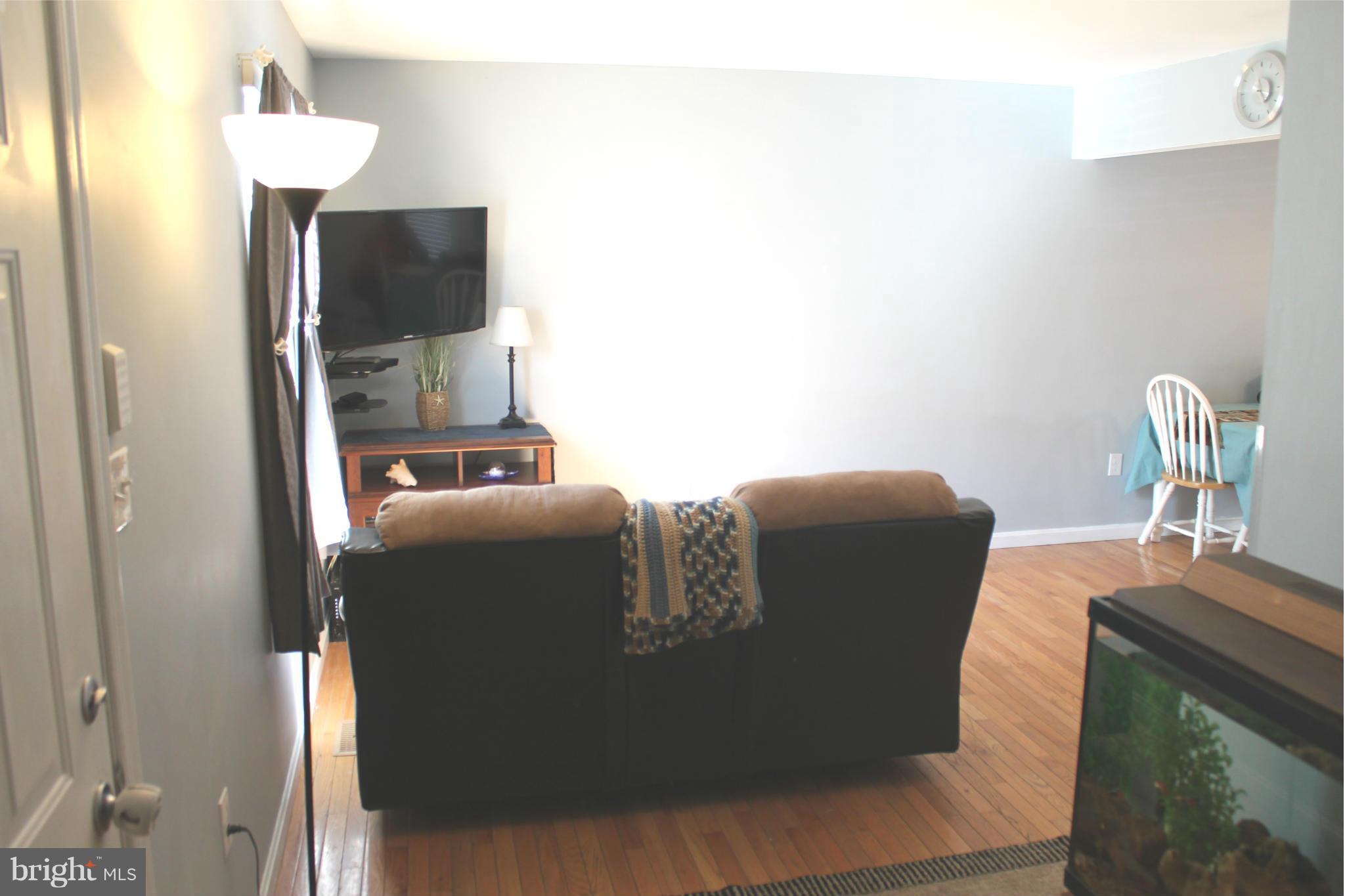 BURNT OAKS - Residential