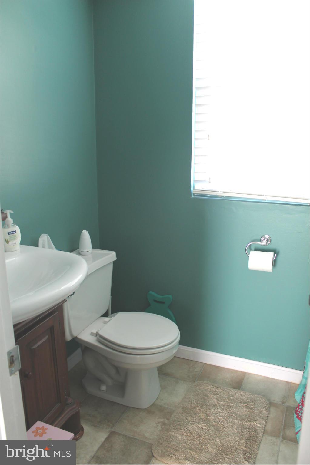 BURNT OAKS - Residential