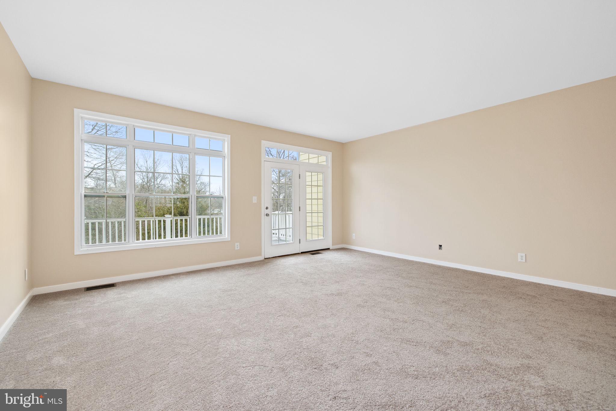 MONROE POINT TOWNHOUSES - Residential