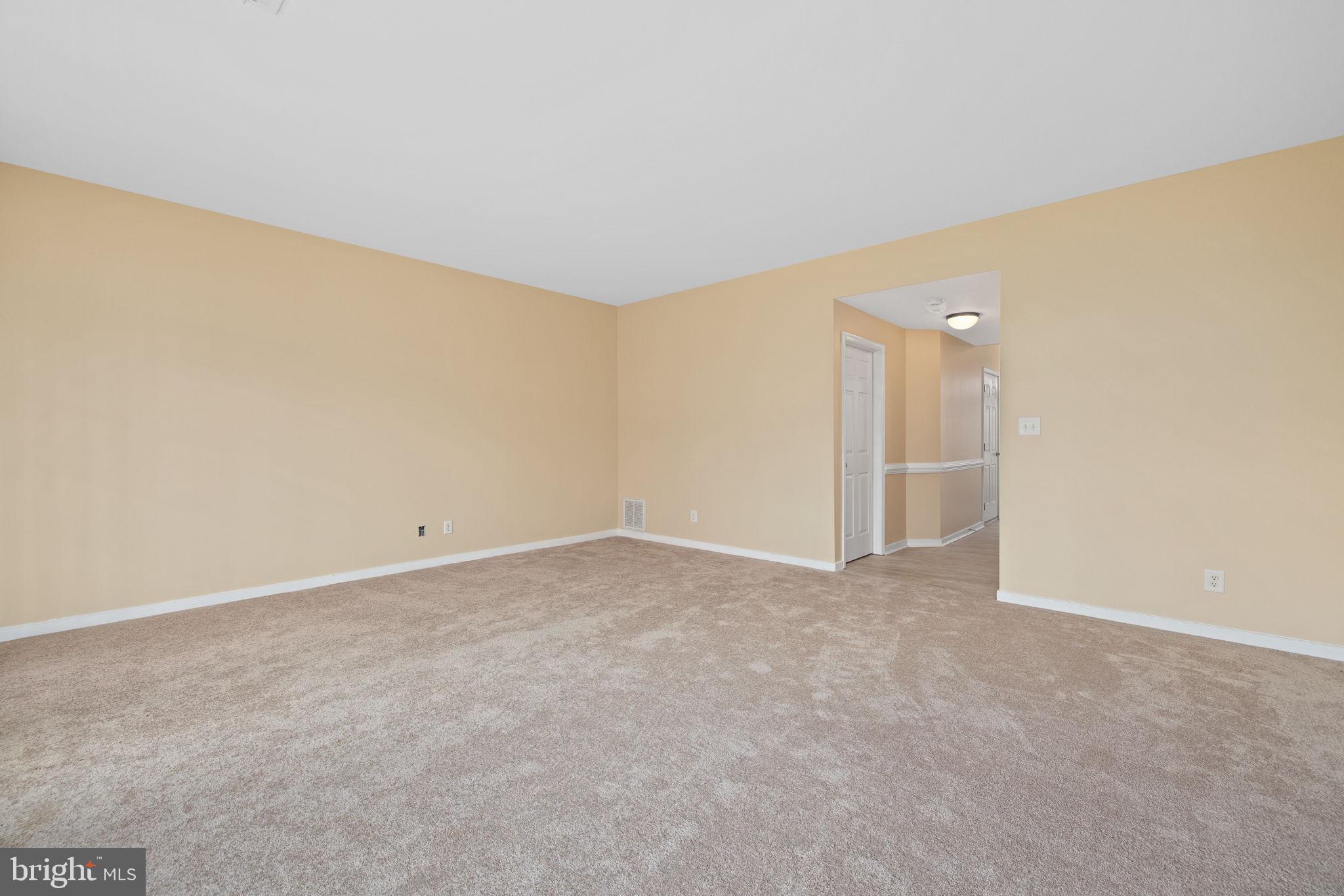 MONROE POINT TOWNHOUSES - Residential