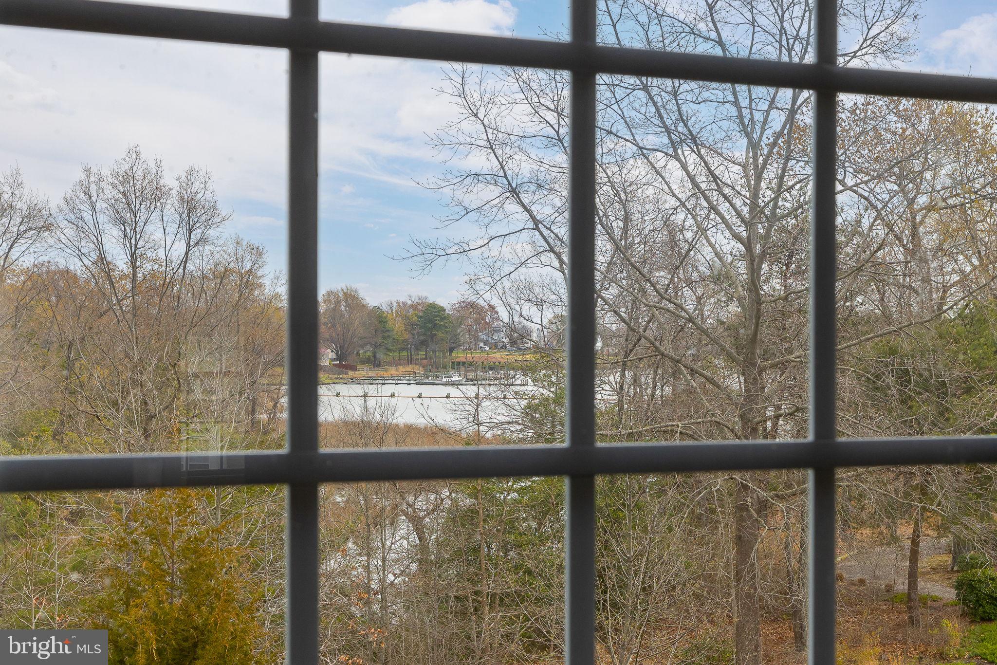 MONROE POINT TOWNHOUSES - Residential