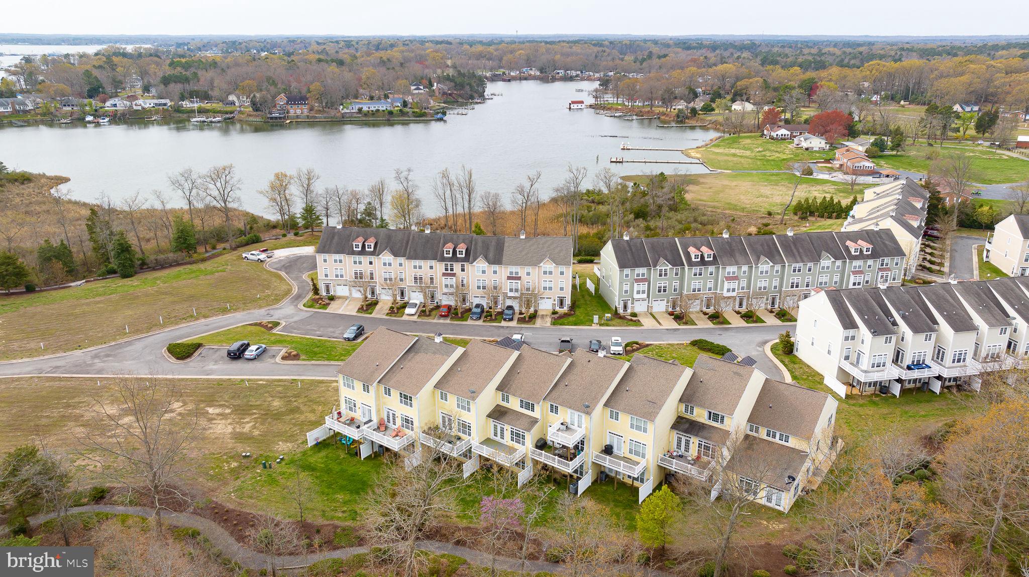 MONROE POINT TOWNHOUSES - Residential