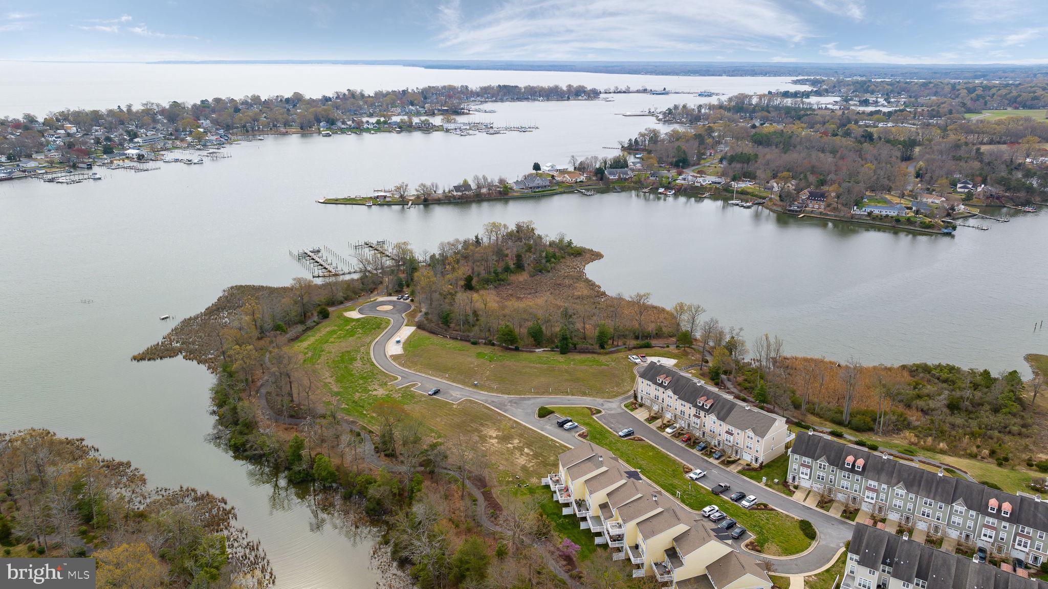 MONROE POINT TOWNHOUSES - Residential