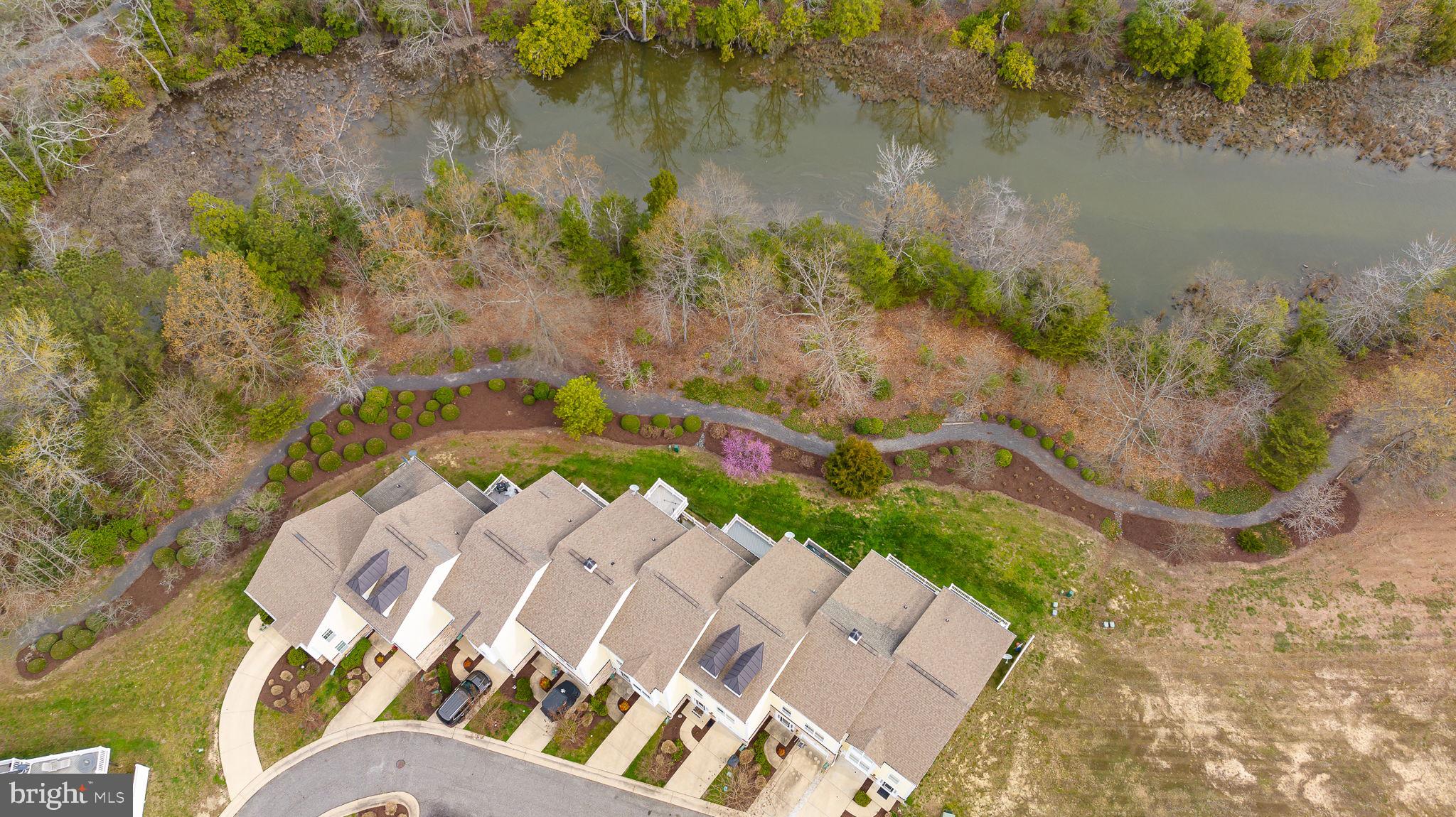MONROE POINT TOWNHOUSES - Residential